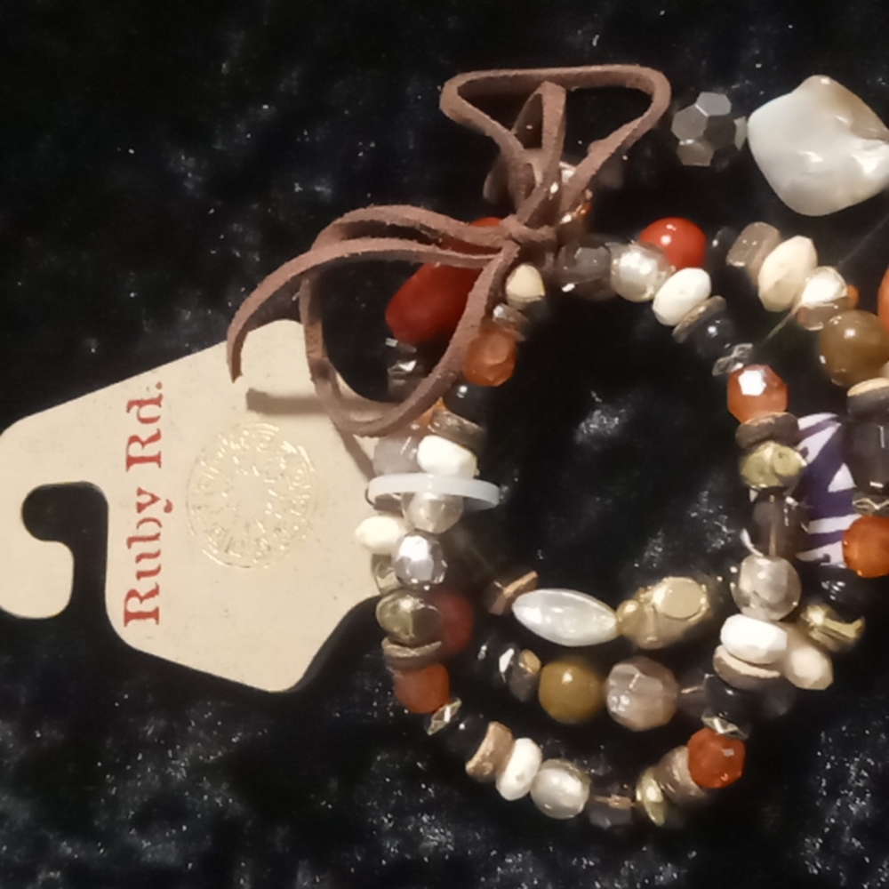 3 Ruby Rd. Expandable beaded bracelets. - Picture 2 of 4